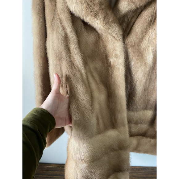 Vintage Rices Nachmans Women’s Fur Coat Absolutely Stunning - Picture 3 of 11